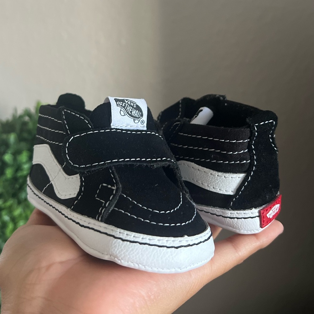 Baby’s Vans 3C